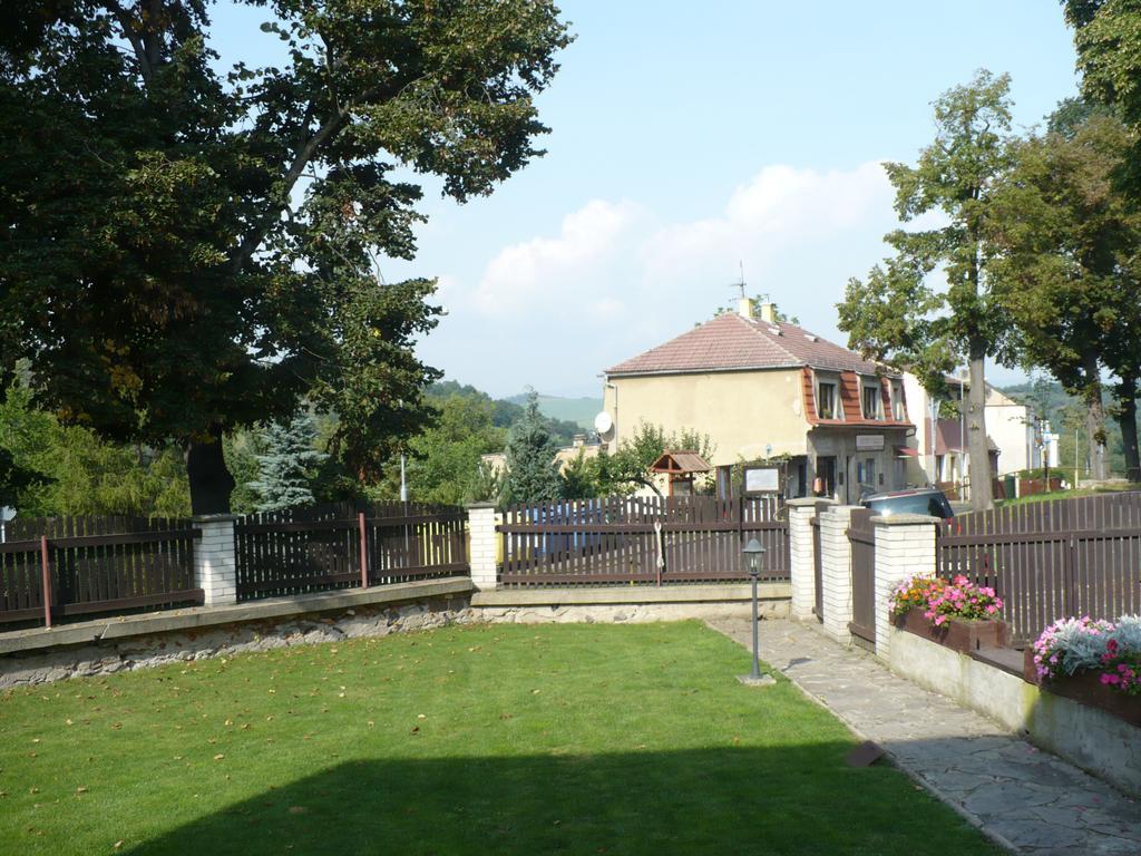 Apartments Ceske Stredohori Teplice Exterior foto